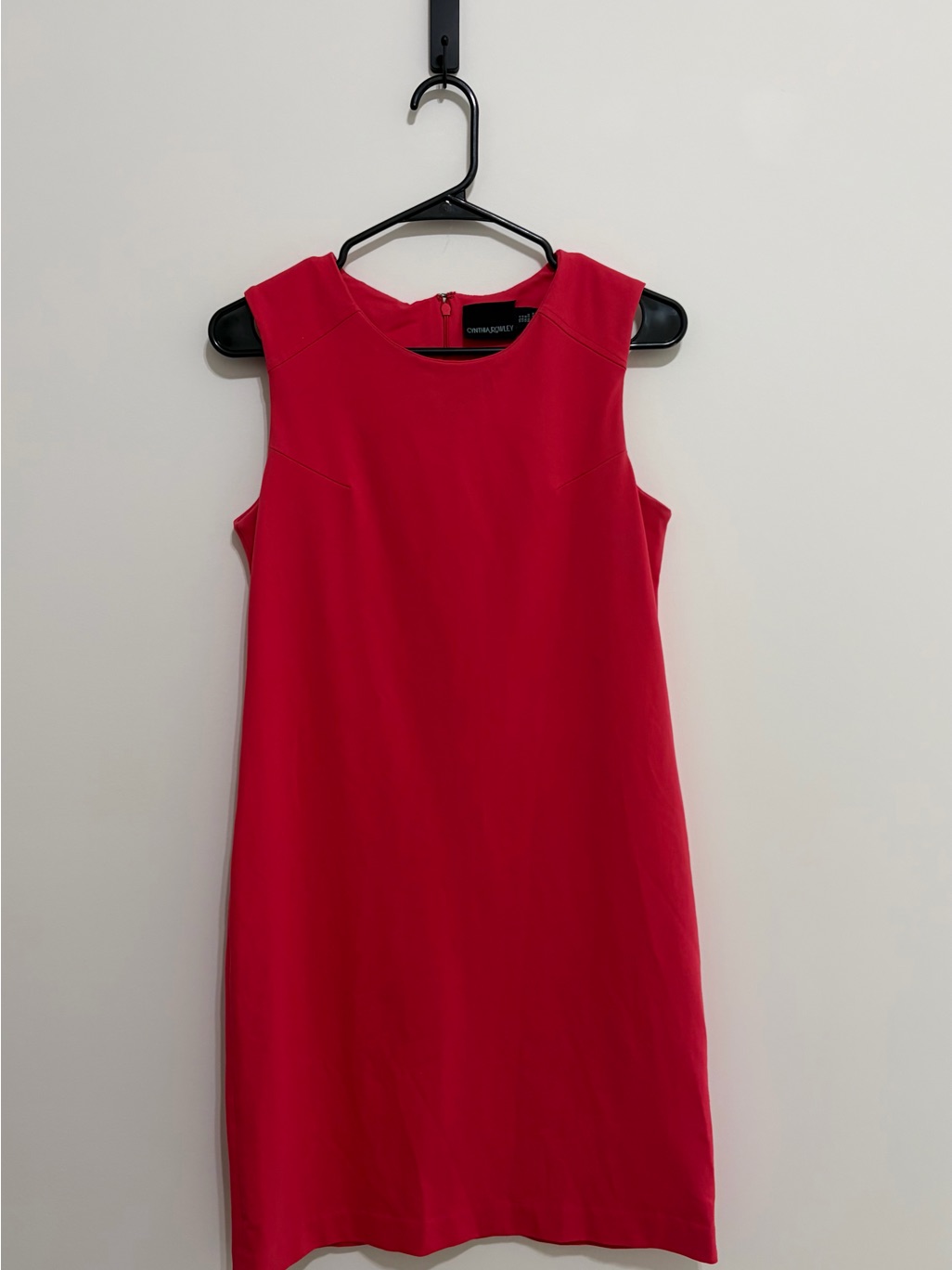 Chic Red Sleeveless Mini Dress